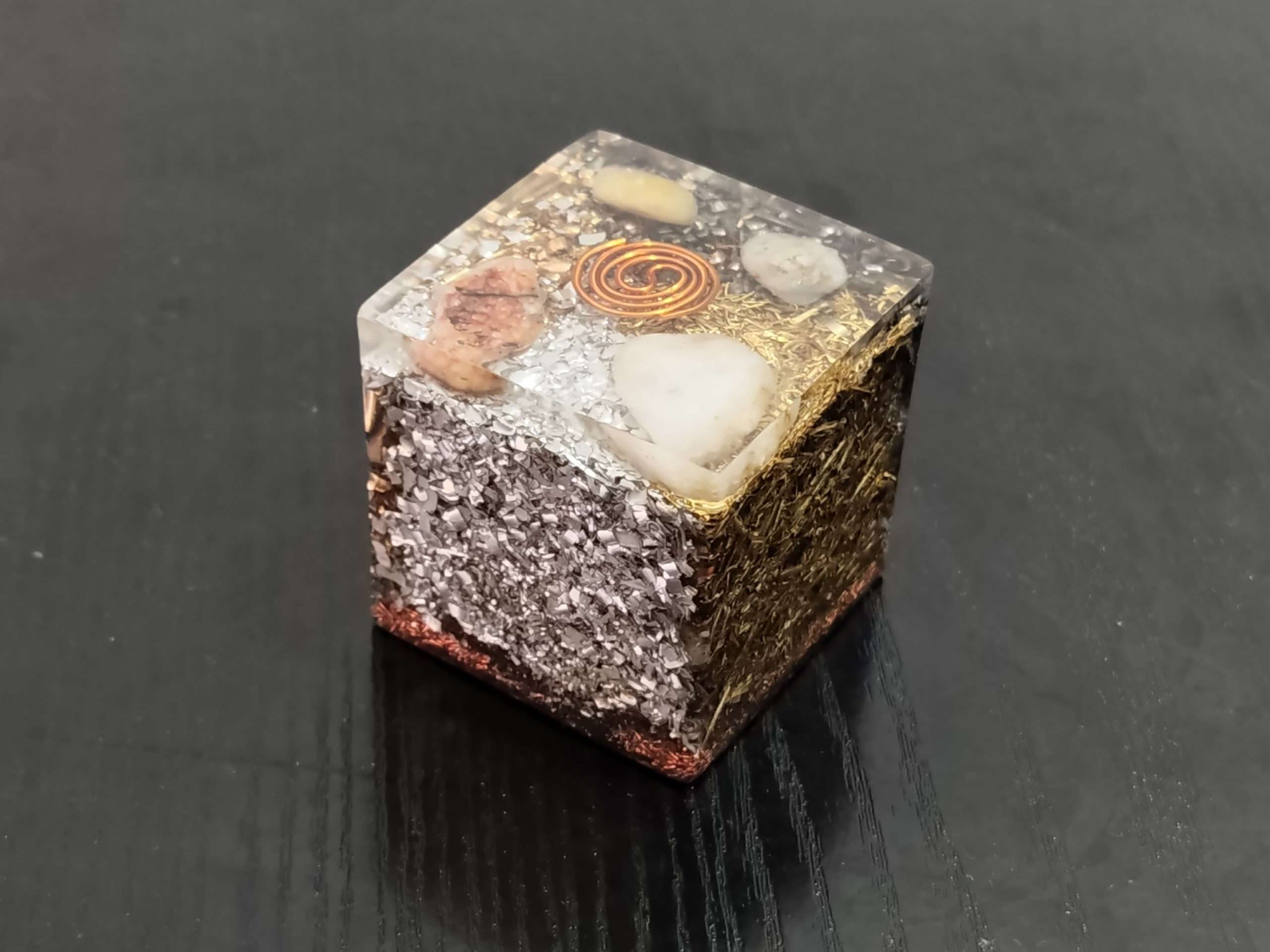 Orgonite Cube (5+5 elements) 6 Orgonite Cube (5+5 elements)
